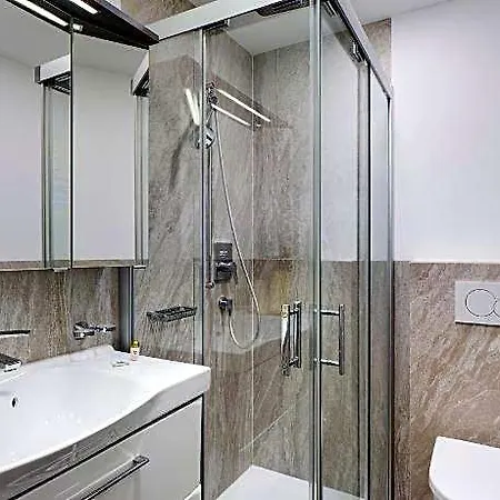 Denggenhof Hotel 2*
